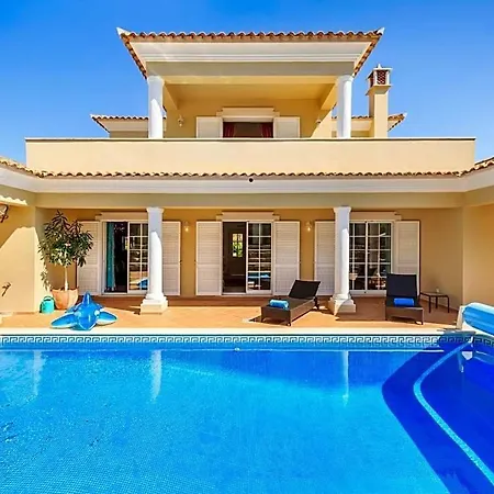 Vale Do Garrao Sleeps 8 Pool Wifi Quinta do Lago