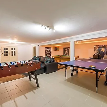 Vale Do Garrao Sleeps 8 Pool Wifi 别墅