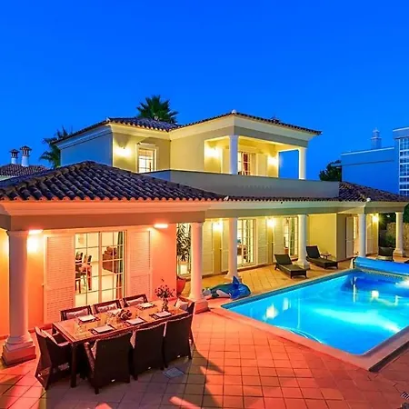 别墅 Vale Do Garrao Sleeps 8 Pool Wifi 金塔湖