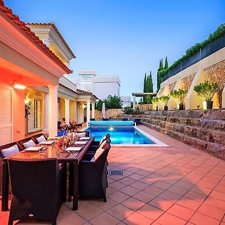 别墅 Vale Do Garrao Sleeps 8 Pool Wifi 金塔湖