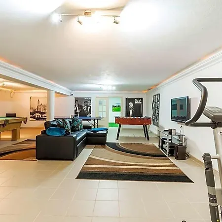 Vale Do Garrao Sleeps 8 Pool Wifi 别墅 *